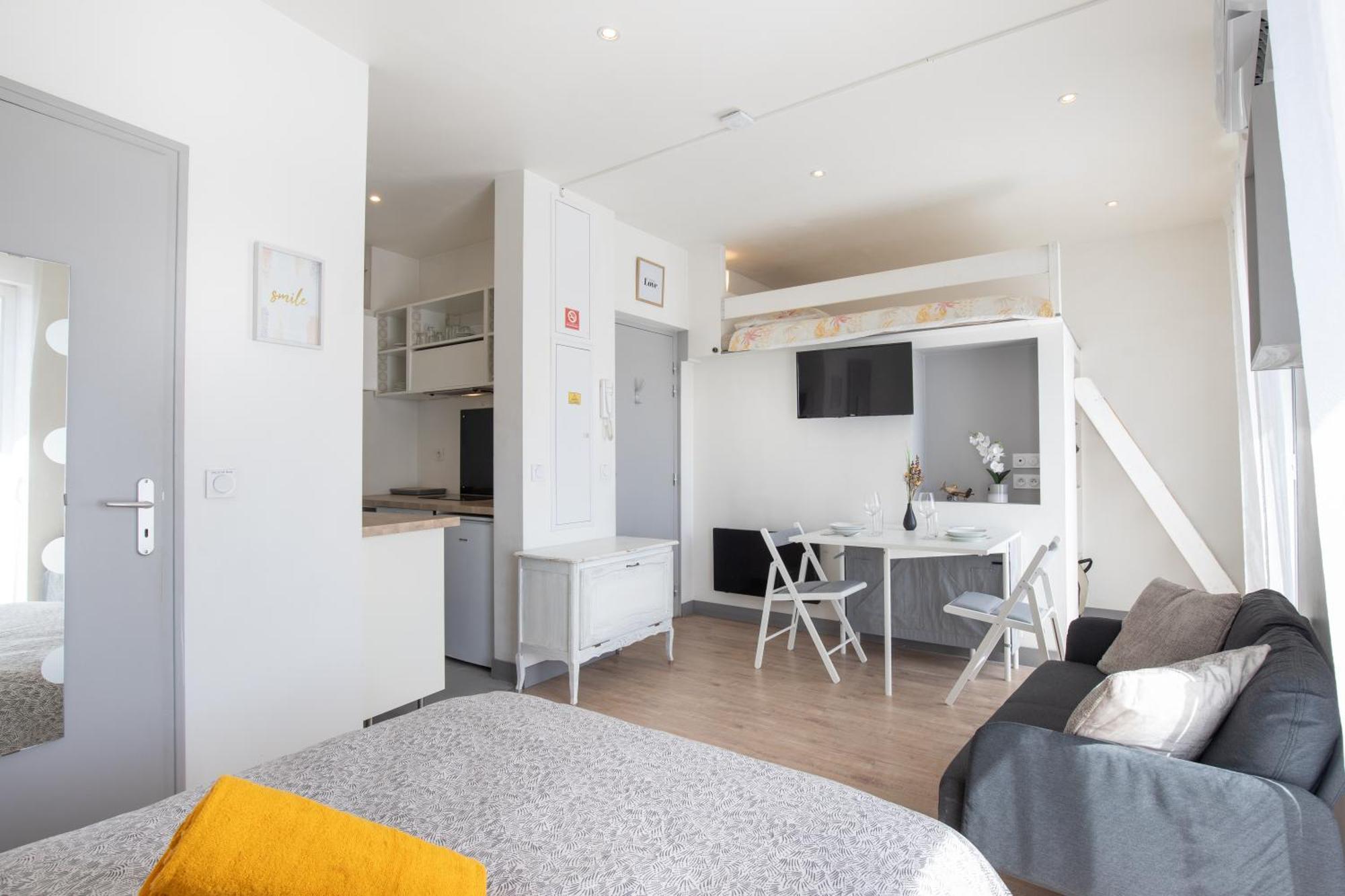 Appartement Le Partage Des Eaux - 4 Couchages - Hypercentre - Clim - Wifi à LʼIsle-sur-la-Sorgue Extérieur photo